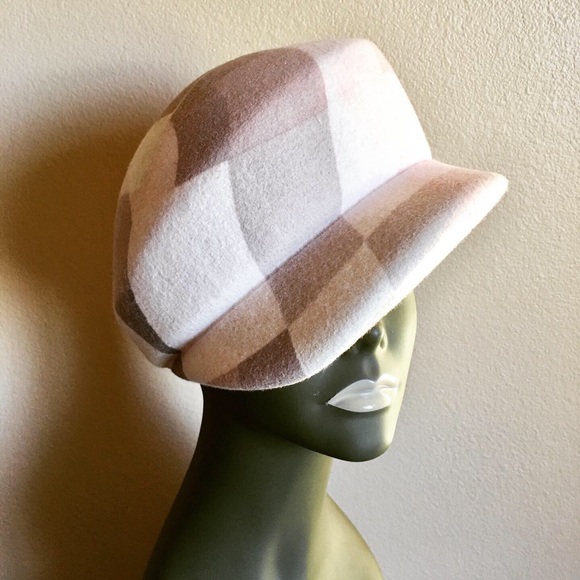 Modern cap